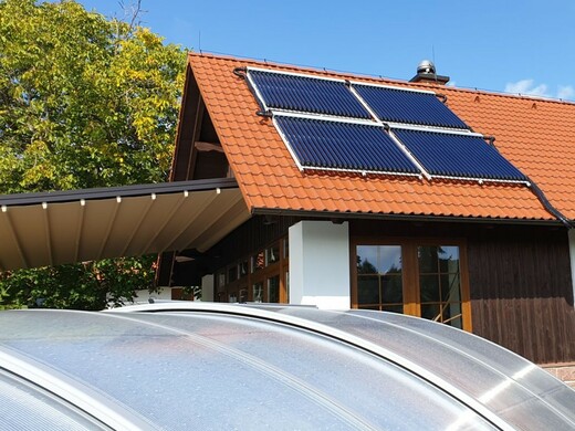 Solární ohřev bazénu s přitápěním
